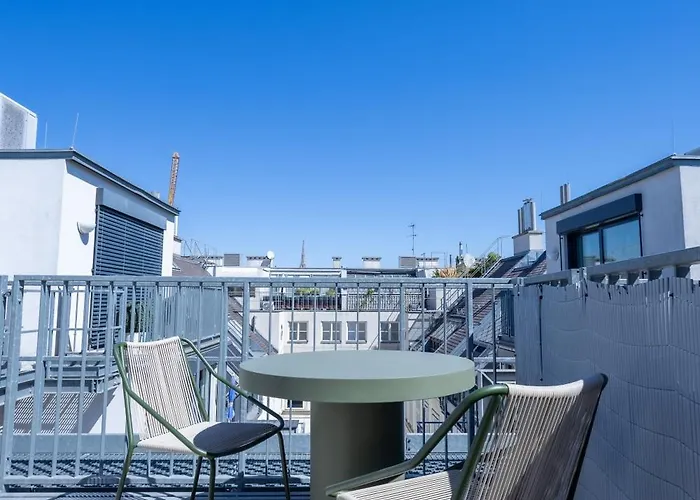 Apartment Dachgeschoss Mit Terrasse Am Karlsplatz Wien