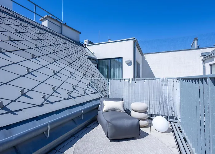 Apartment Dachgeschoss Mit Terrasse Am Karlsplatz