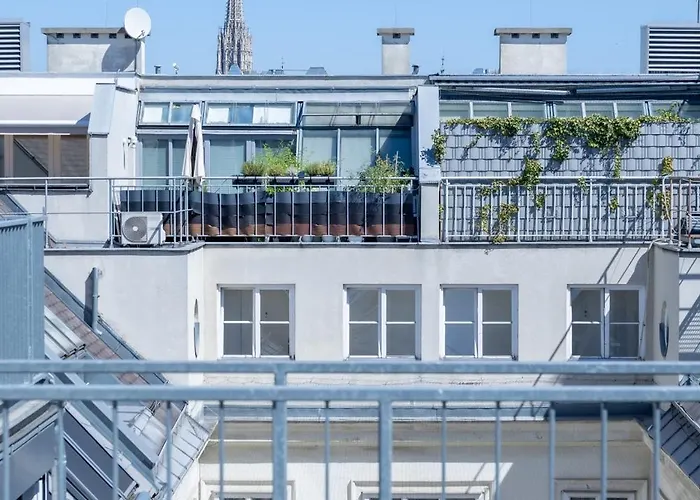 Apartment Dachgeschoss Mit Terrasse Am Karlsplatz